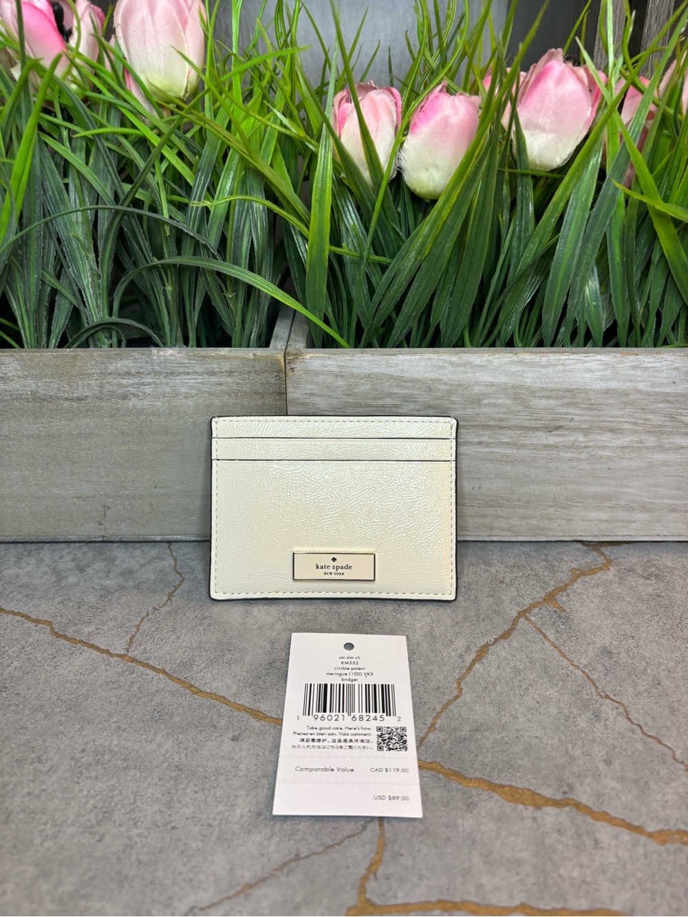 kate spade NWT Cream Leather Card Holder with Gold Plaque